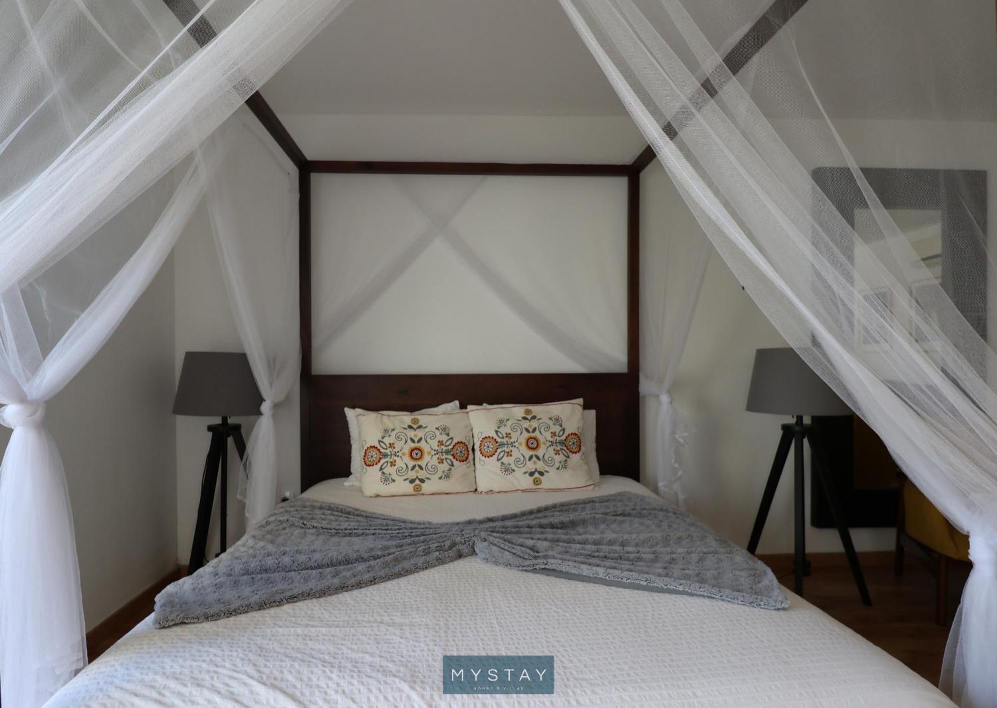 Mystay - Casa De Baco Igrejinha Bilik gambar