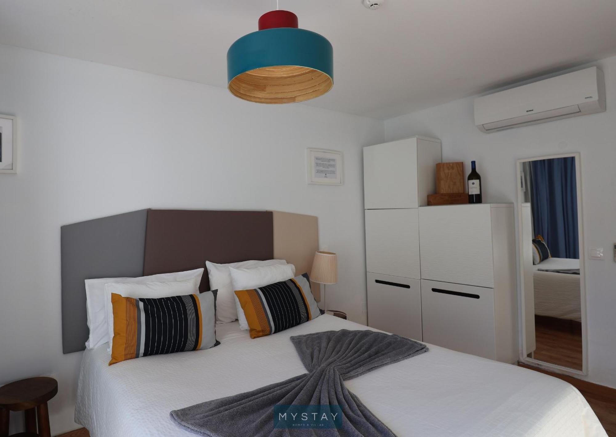 Mystay - Casa De Baco Igrejinha Bilik gambar