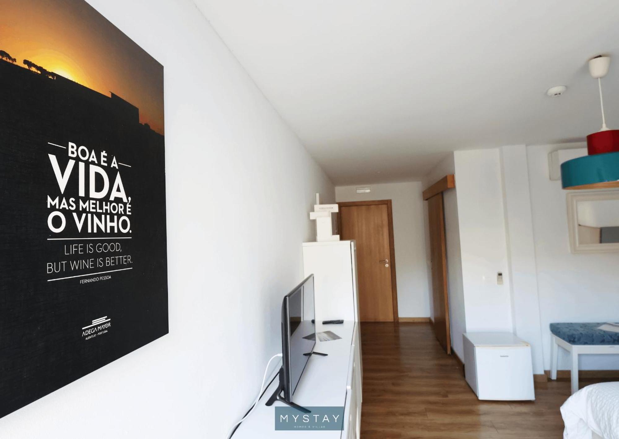 Mystay - Casa De Baco Igrejinha Bilik gambar