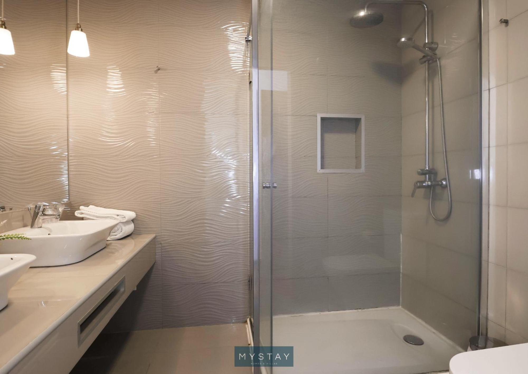 Mystay - Casa De Baco Igrejinha Bilik gambar
